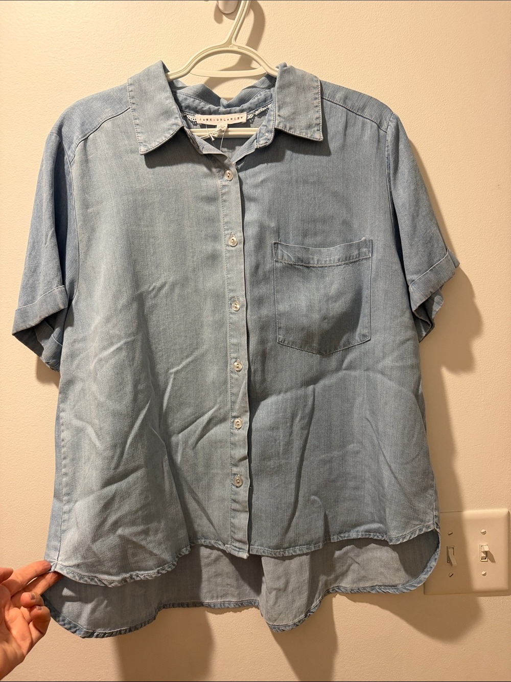 Jane and Delancey chambray Short Sleeve Button-Up Shirt